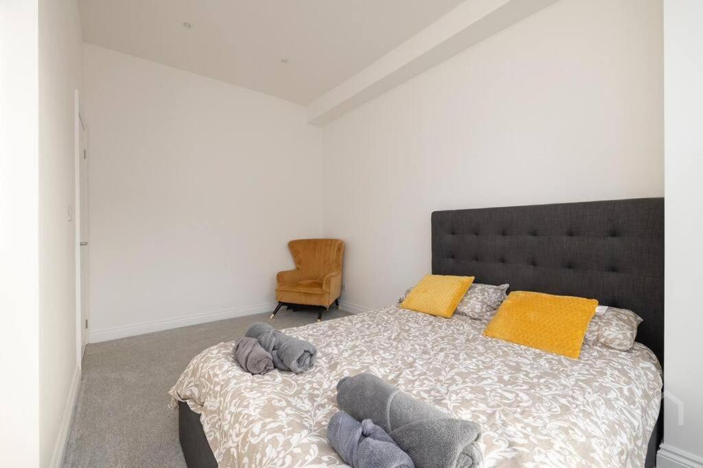 2 Bed Flat -Zone 1-4 London Apartamento Thornton Heath Exterior foto